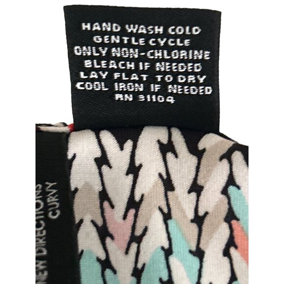 New Directions Curvy 1X Top Multicolor Zigzag Print Half Zip 3/4 Sleeves - Picture 6 of 8